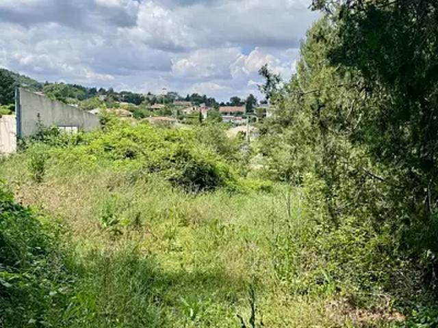 Terrain vente à France métropolitaine, Saint-savournin