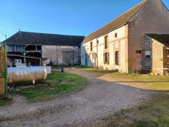 Maison vente à Sens, Saint-sérotin