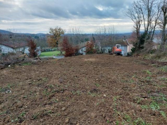Terrain vente à Saint-Siméon-de-Bressieux, Isère