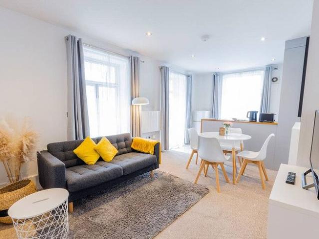 Apartment for rent in Heigham Grove, East Bank