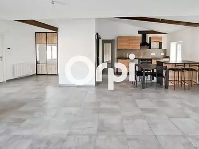 Appartement location à Le Faubourg, Saint-Symphorien-sur-Coise