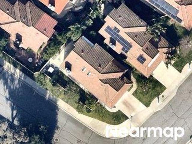 House for sale in Oak Park, California