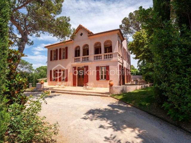 Château vente à Arrondissement de Draguignan, Saint-tropez