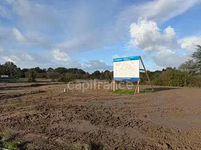 Terrain vente à Les Sables-d'Olonne, Saint-urbain