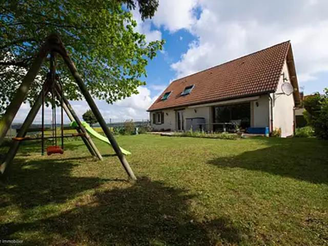 Maison vente à Saint-Vaast-en-Chaussée, Somme