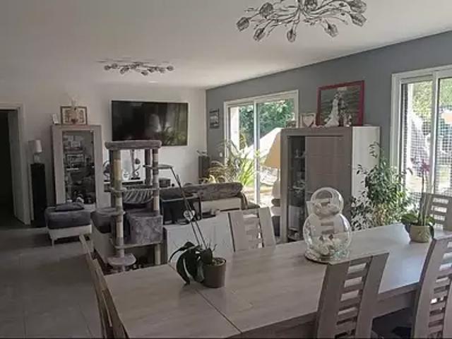 Maison vente à Les Maisons Neuves, Saint-Valentin