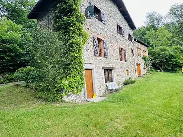 Maison vente à Thiers, Saint-victor-montvianeix