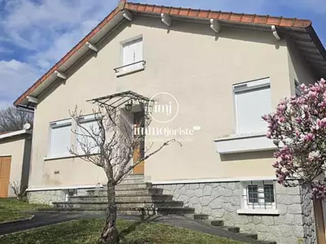 Maison vente à Rochechouart, Saint-victurnien