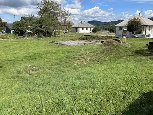 Terrain vente à Ussel, Saint-yrieix-le-déjalat