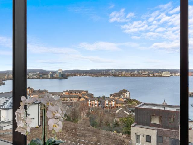 Apartment for rent in Penarth Marina, Penarth