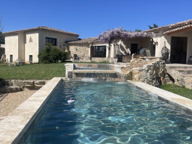 Maison vente à Carpentras, Sainte-cécile-les-vignes