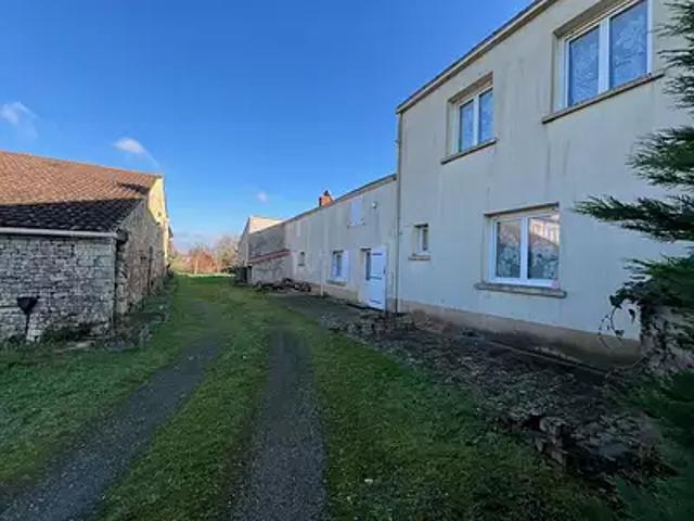 Maison vente à Fontenay-le-Comte, Sainte-gemme-la-plaine