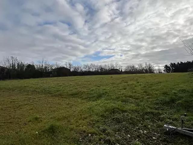 Terrain vente à Fontenay-le-Comte, Sainte-hermine