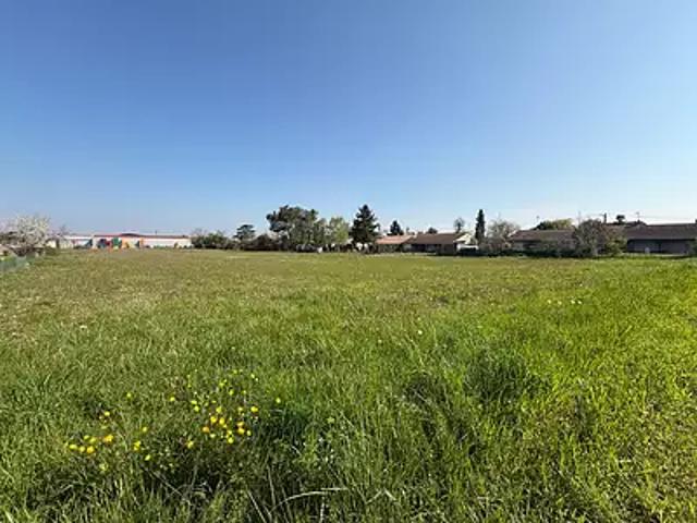 Terrain vente à Villeneuve-sur-Lot, Sainte-livrade-sur-lot