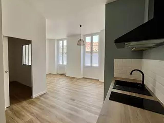 Appartement location à Villeneuve-sur-Lot, Sainte-livrade-sur-lot