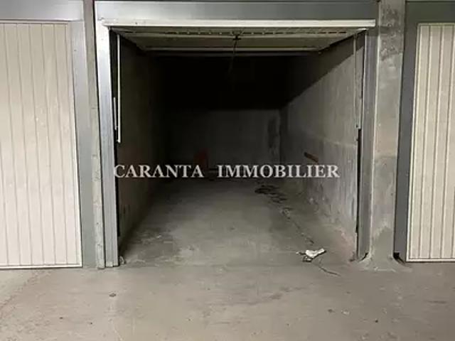 Garage vente à Arrondissement de Draguignan, Sainte-maxime