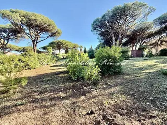 Terrain vente à Arrondissement de Draguignan, Sainte-maxime