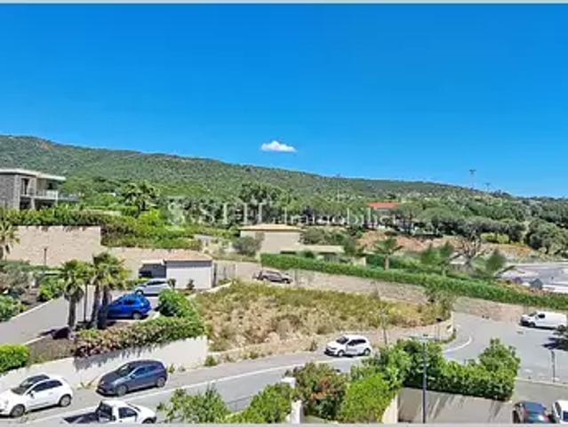 Terrain vente à Arrondissement de Draguignan, Sainte-maxime