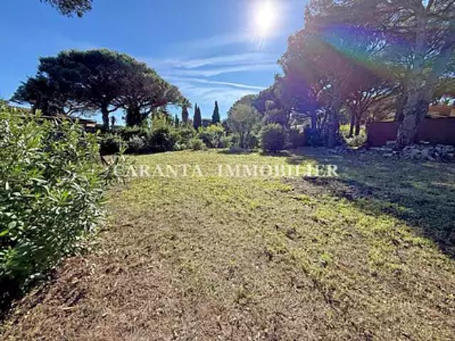 Terrain vente à Arrondissement de Draguignan, Sainte-maxime