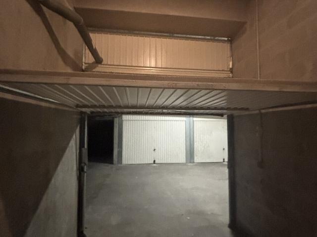 Garage vente à Arrondissement de Draguignan, Sainte-maxime