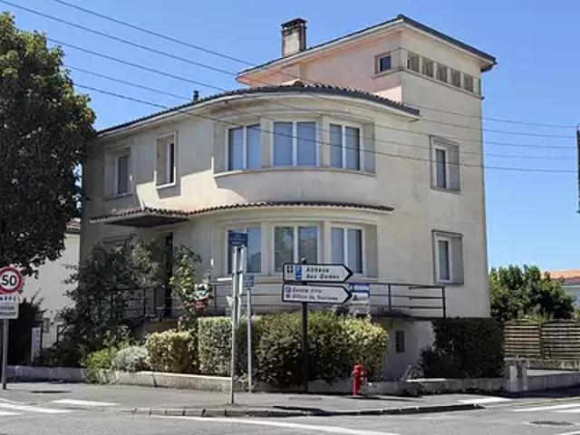 Maison vente à Saint-Vivien, Saintes
