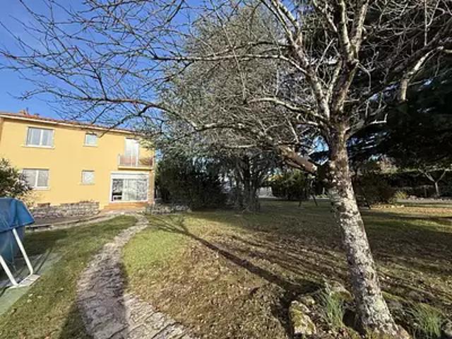 Maison vente à Saintes