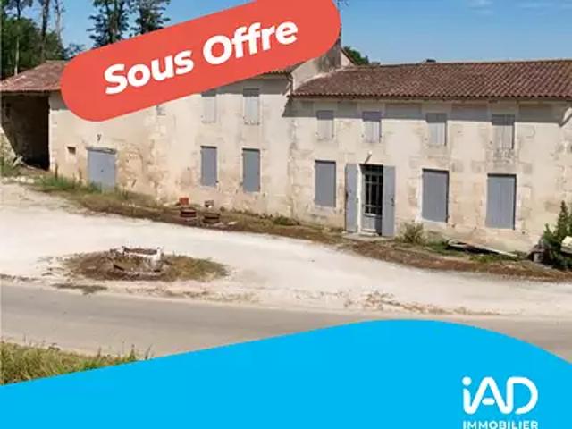 Maison vente à Saint-Vivien, Saintes