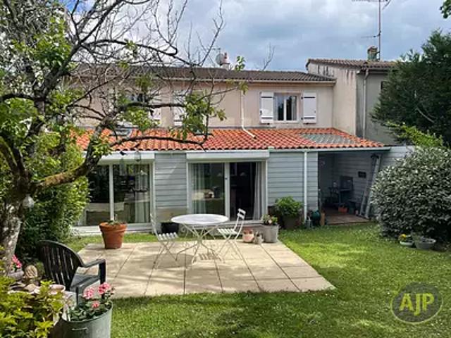 Maison vente à Saintes