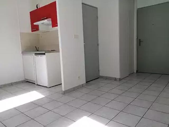 Appartement location à Saint-Vivien, Saintes