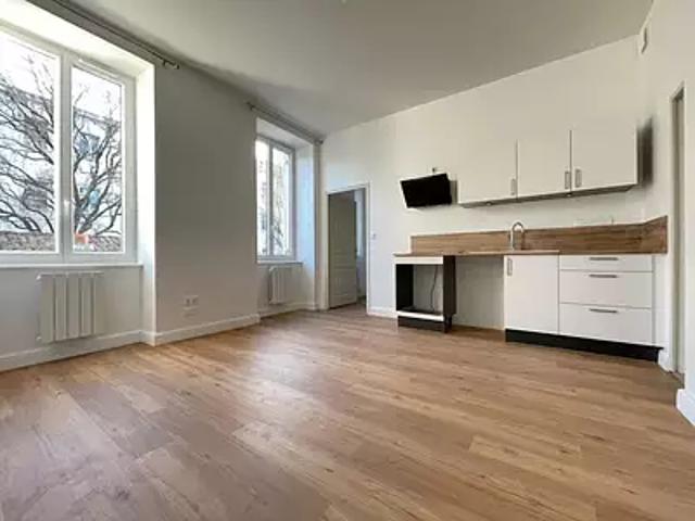 Appartement location à Saintes
