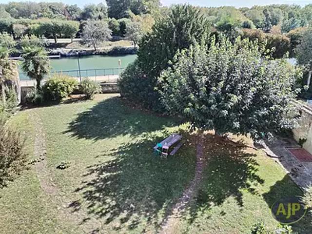Appartement location à Saint-Vivien, Saintes