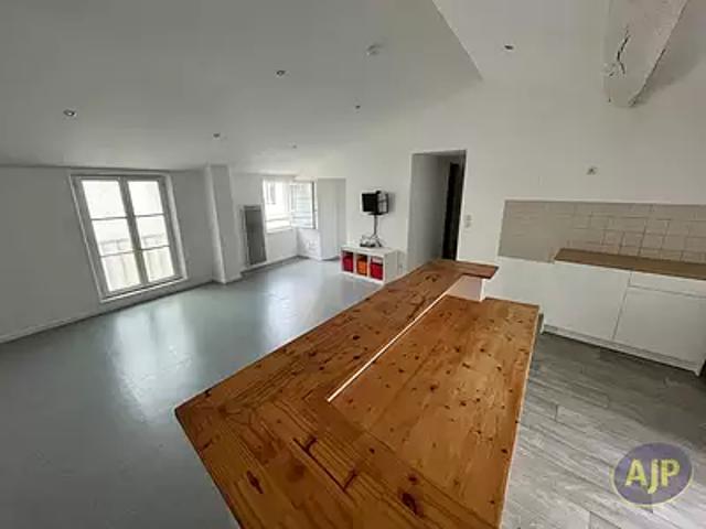 Appartement location à Saint-Vivien, Saintes