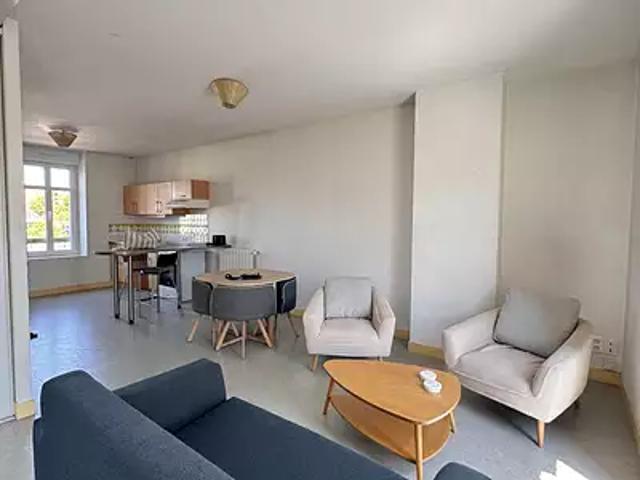Appartement location à Saint-Vivien, Saintes