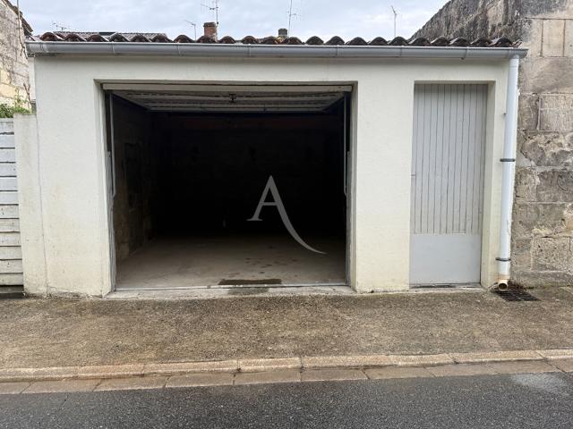 Garage location à Saintes