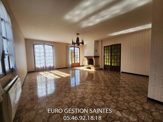 Maison vente à Saintes