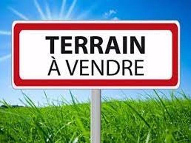 Terrain vente à Saintes