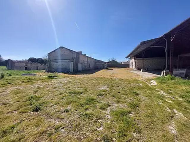 Maison vente à Châtellerault, Saires