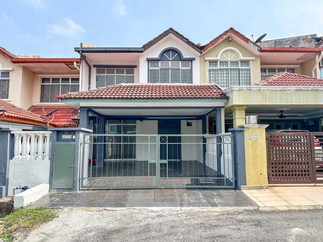 Terraced House for sale in Bandar Baru Salak Tinggi, Sepang