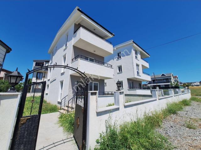 Marmaraereğlisi, Tekirdağ içerisinde satılık Villa