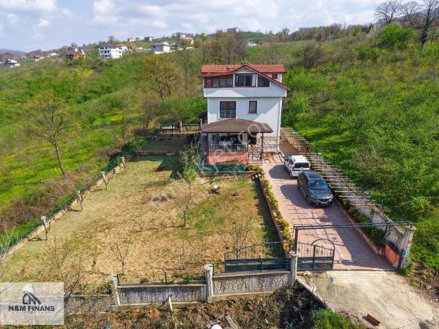 Akyazi, Sakarya içerisinde satılık Villa
