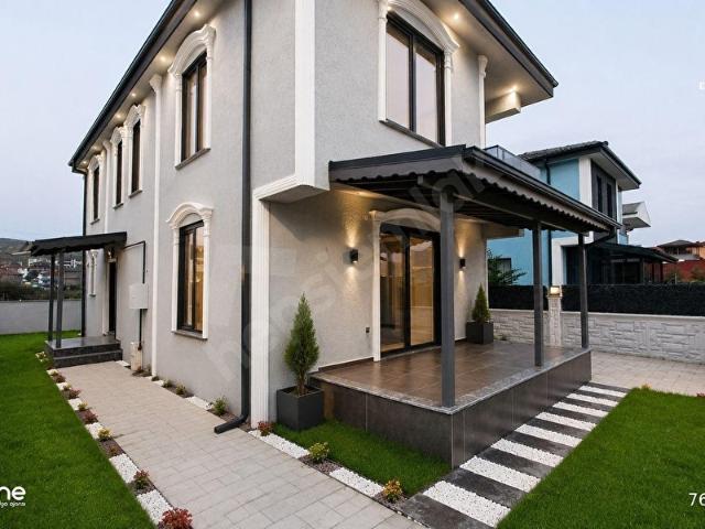 Karasu, Sakarya içerisinde satılık Villa