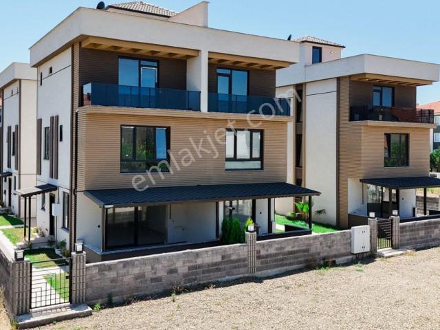 Karasu, Sakarya içerisinde satılık Villa