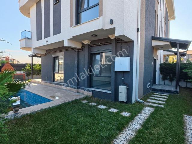 Karasu, Sakarya içerisinde satılık Villa