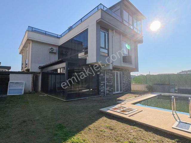 Karasu, Sakarya içerisinde satılık Villa