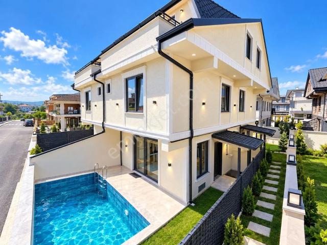 Kocaali, Sakarya içerisinde satılık Villa