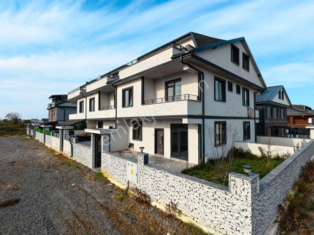 Karasu, Sakarya içerisinde satılık Villa