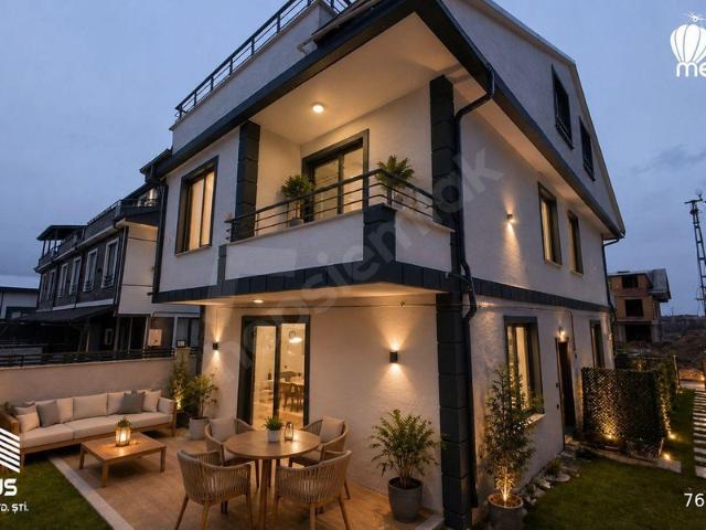 Yalı Mahallesi, Kocaali içerisinde satılık Villa