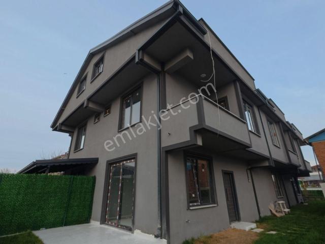 Kocaali, Sakarya içerisinde satılık Villa