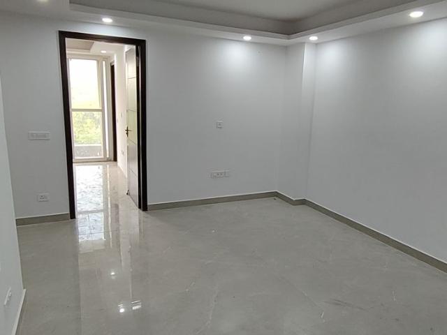 Flat for rent in Deri