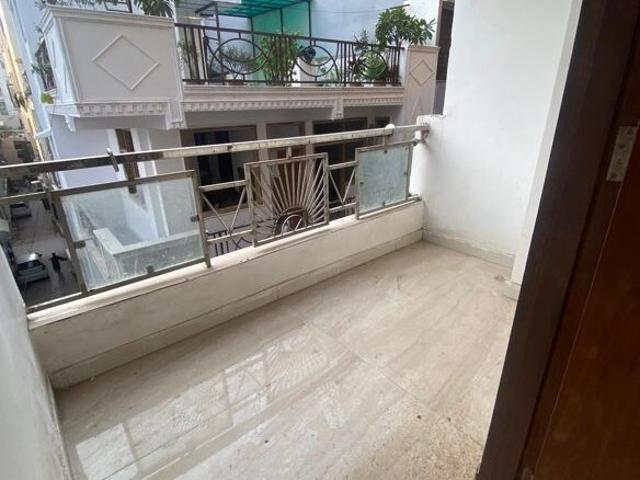 Property for rent in Deri